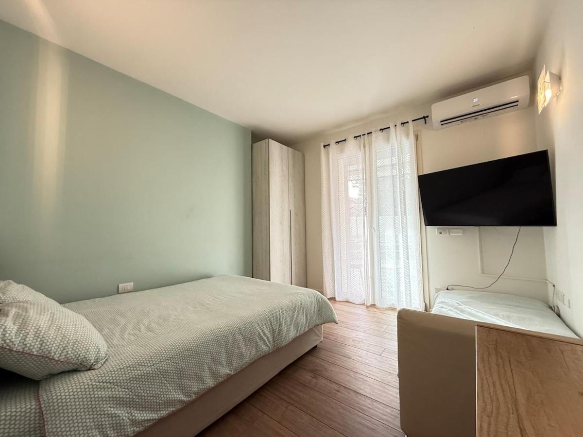 Apartment In Citta Con Giardino E Piscina Privati *