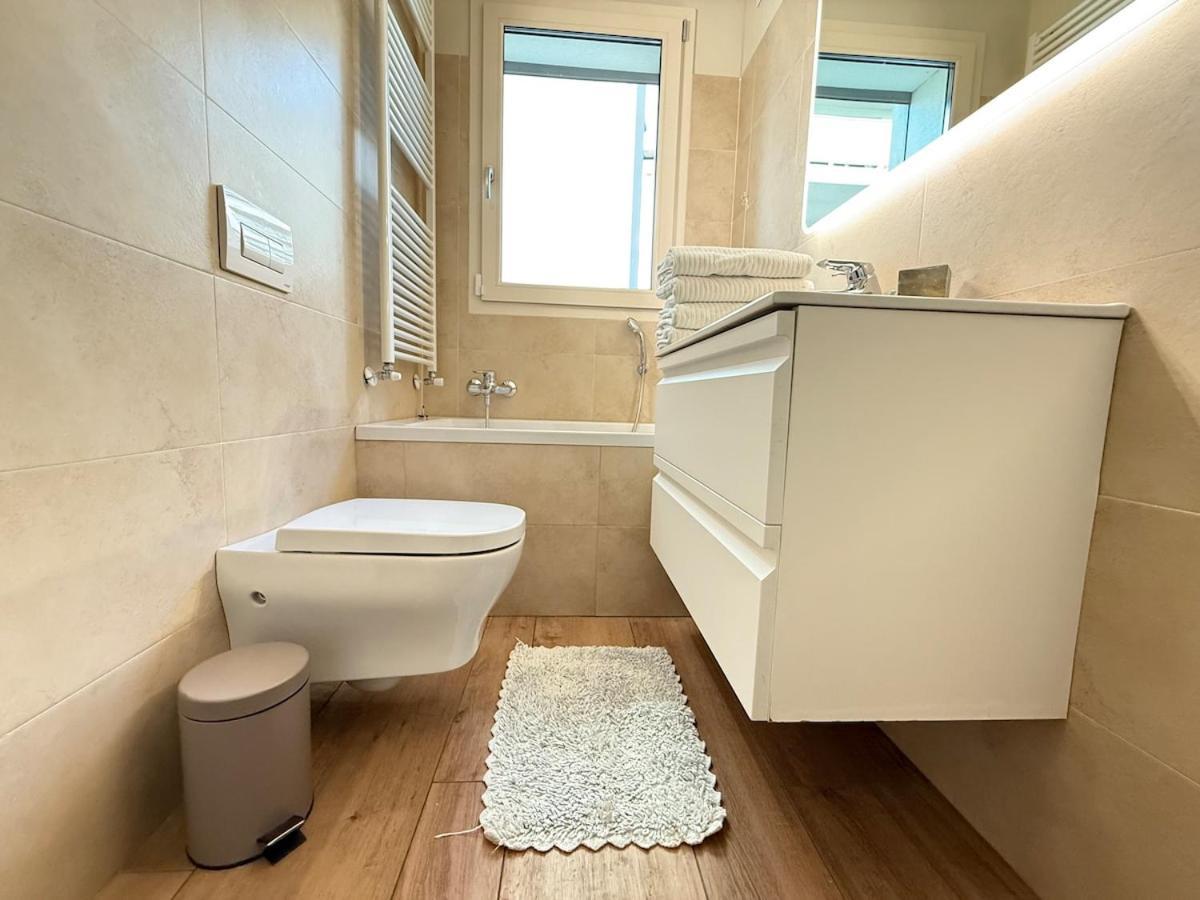 Apartment In Citta Con Giardino E Piscina Privati Bergamo
